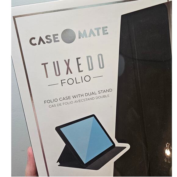 CaseMate Tuxedo Folio ~ Black Folio Case with Dual Stand 10.2" iPad (7th gen) - Picture 5 of 8